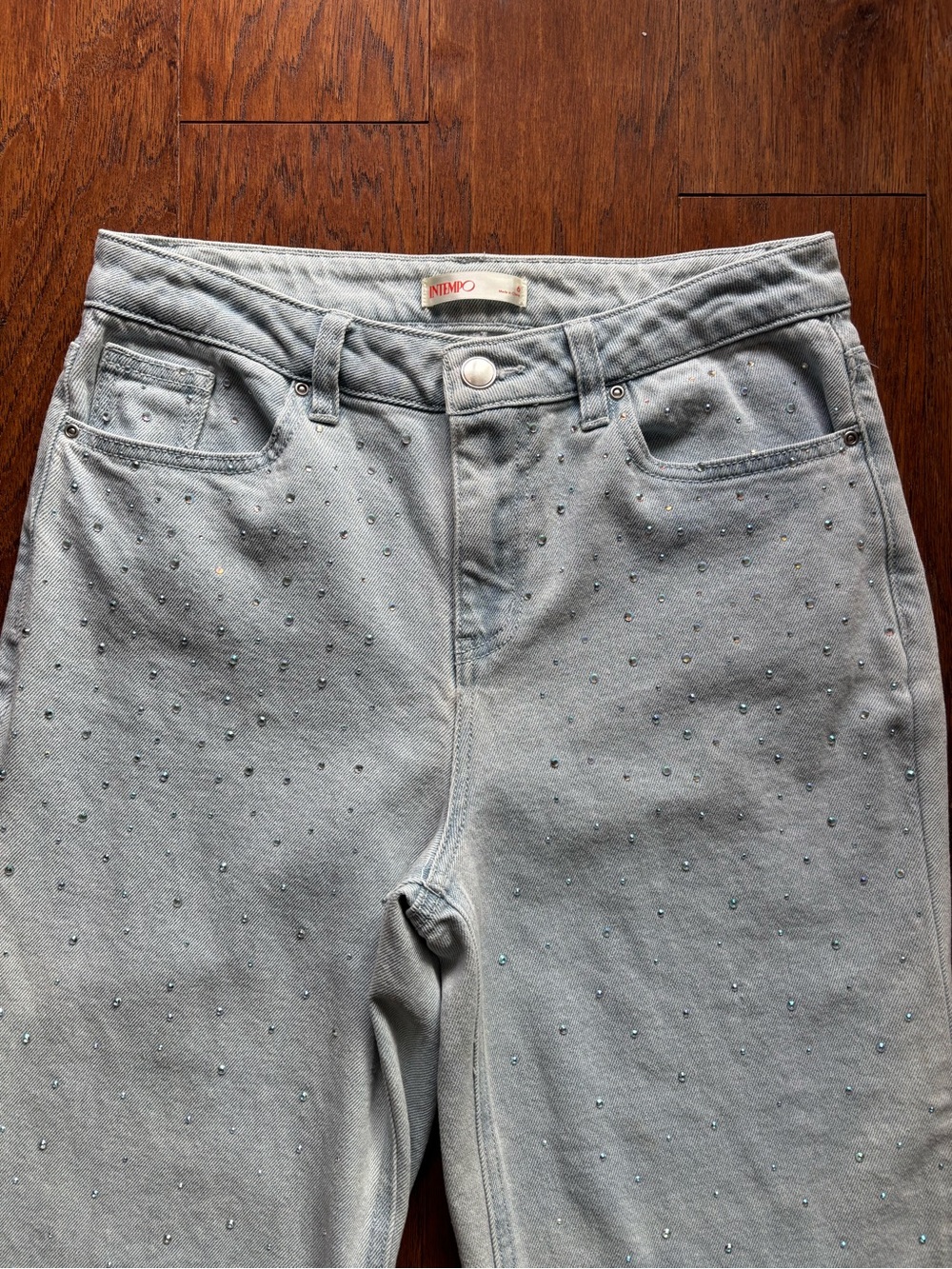 Intempo Rhinestone Crystal Wide Leg Crop Jeans Light Wash | Size 6 - Picture 9 of 15